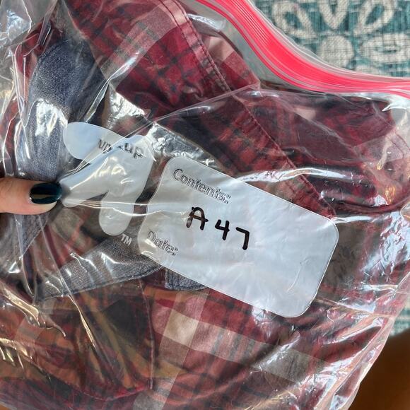 Carhartt Men's Tall Plaid Relaxed Fit Flannel Shirt Red Black - Size XL - Picture 10 of 10